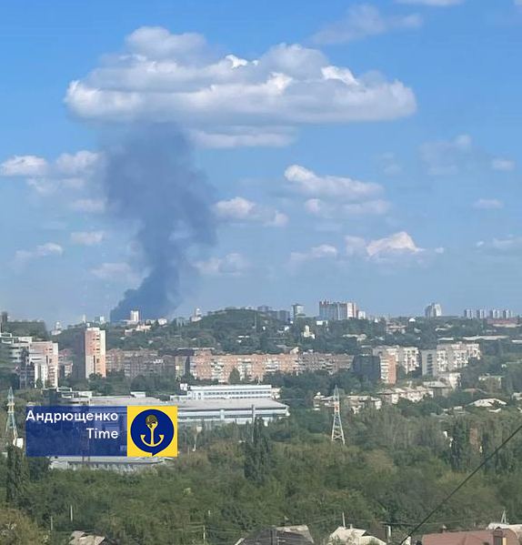 В одному з районів Донецька пролунали вибухи, - Андрющенко 01