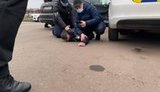 Патрульного затримано на хабарі в 40 тис. грн за безперешкодне пересування вантажівок у Кривому Розі. ФОТОрепортаж