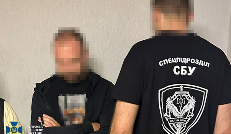 СБУ викрила у Києві злочинну організацію адвокатів та їхніх помічників, які "заробляли" на ухилянтах. ФОТОрепортаж
