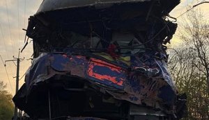 автокран врізався у поїзд на Львівщині