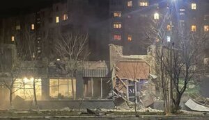 Рашисты нанесли ракетный удар по жилому кварталу в Кривом Роге, 12 пострадавших, среди них два ребенка, повреждены дома и объекты бизнеса. ФОТО (обновлено)