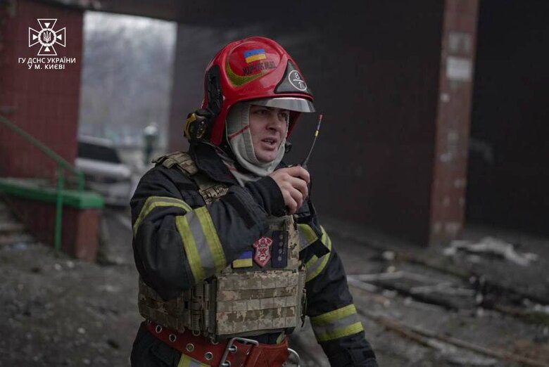 Пожежа у багатоповерхівці у Голосіївському районі Києва
