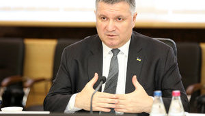 Сподіваюся, що Клюєва знімуть з виборів, - Аваков направив у ЦВК лист з роз'ясненнями щодо ексглави АП Януковича. ДОКУМЕНТ