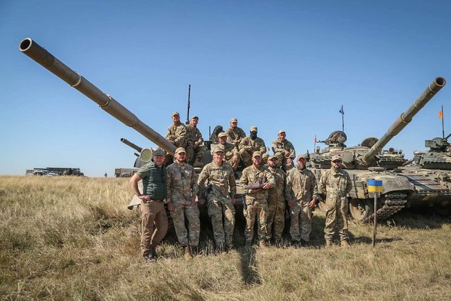 На недавних учениях танковый взвод полка Азов показал, что может выполнять боевые задачи наравне с подразделениями ВСУ, - Павлюк 06