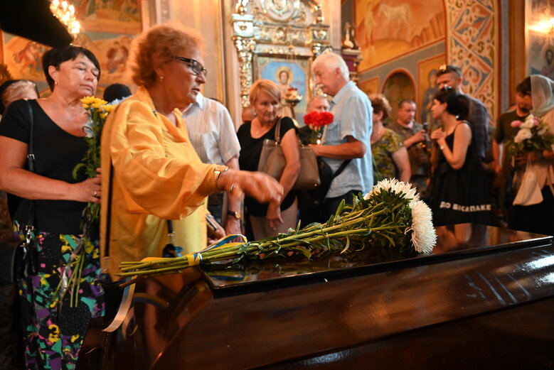 Із полковником, депутатом Київради від ЄС Сергієм Ільницьким (Сокіл), який загинув у бою проти рашистів у лавах піхоти 28 ОМБр, попрощалися в Києві 26