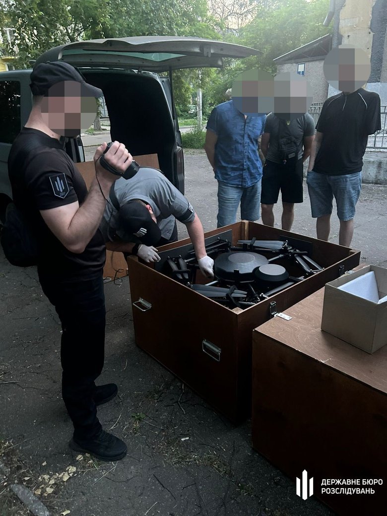 Військовий продавав дрони свого підрозділу