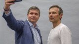 Журналіст звинуватив нардепа Різаненка у визнанні юрисдикції РФ в окупованому Криму, той заперечує звинувачення. ДОКУМЕНТ