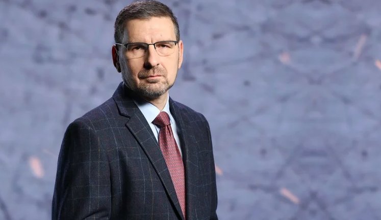 Телеведучий ICTV Карп’як мобілізується до лав Десантно-штурмових військ
