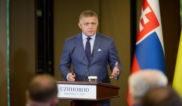 На зустрічі з Путіним не було розмов про енергетичну блокаду України, - Фіцо