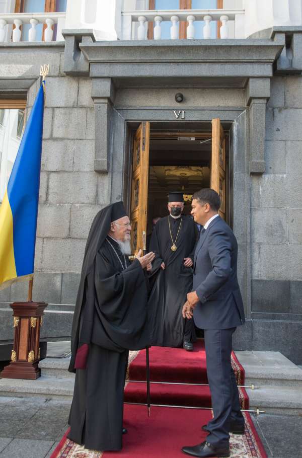 Разумков провів зустріч із Варфоломієм 01