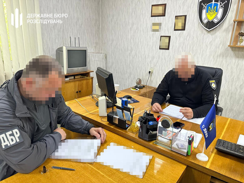 Безпідставні виплати бойових доплат