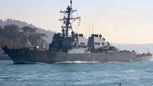 За есмінцем США, що прямує до Одеси, стежать російські кораблі