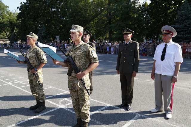 Першокурсники Одеської військової академії склали присягу 09