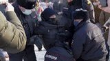 На акциях в поддержку Навального в РФ задержали более 3 тысяч человек