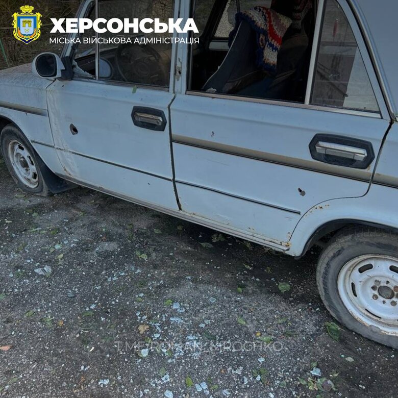 Зранку окупанти обстріляли житлові квартали Херсону 01