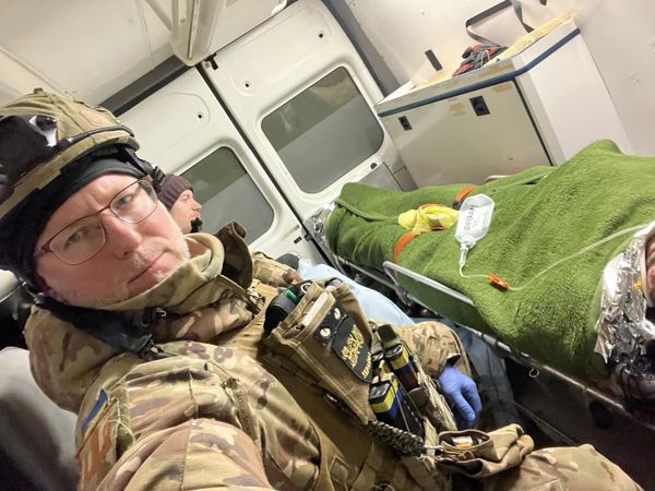 Муфтий Украины и воин-добровольец Исмагилов показал эвакуацию раненых из Бахмута: Россия должна прекратить свое существование. Прощения не будет 01