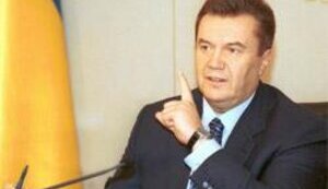 Янукович попросил Ющенко не допустить гражданского противостояния после выборов