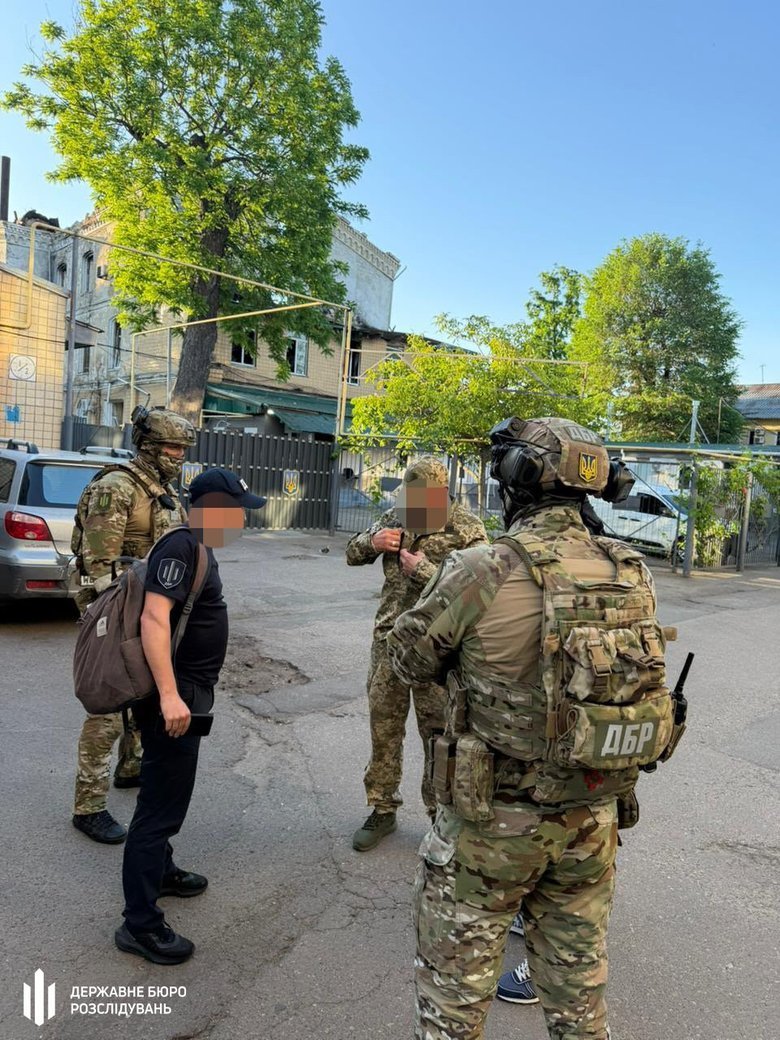 ДБР викрило в Одеській області схему незаконної мобілізації