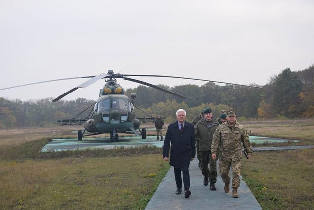 Делегація Міністерства охорони краю Литовської Республіки відвідала зону АТО 02 Делегація Міністерства охорони краю Литовської Республіки відвідала зону АТО 02