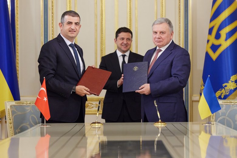 Україна і Туреччина побудують центр експлуатації безпілотників 02