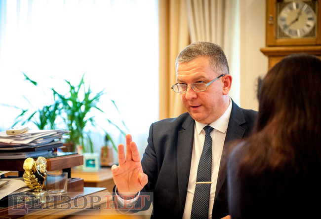 Андрій Рева: Мінсоцполітики категорично проти приватизації протезних підприємств 02