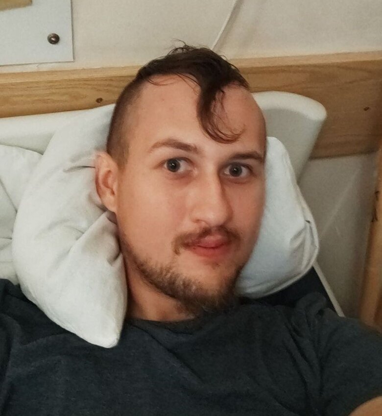 Навіть зазнавши поранення, він не припиняв командувати боєм - історія загиблого Героя України Георгія Лисенка 03