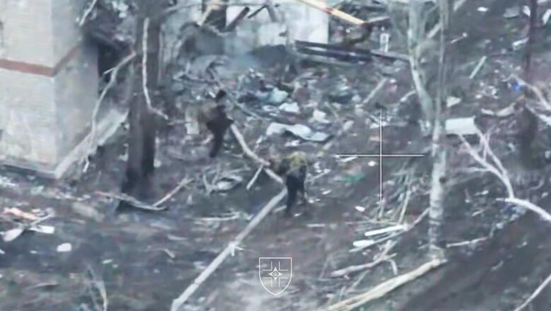 Окупанти в Торецьку перевдягаються в цивільне