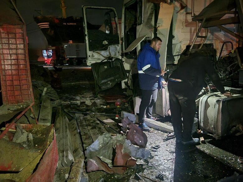 Россияне ударили по Одессе Ониксом и Искандером-М, атаковали припортовую инфраструктуру шахедами, уничтожено 15 дронов, - Силы обороны 08 Россияне ударили по Одессе Ониксом и Искандером-М, атаковали припортовую инфраструктуру шахедами, уничтожено 15 дронов, - Силы обороны 08