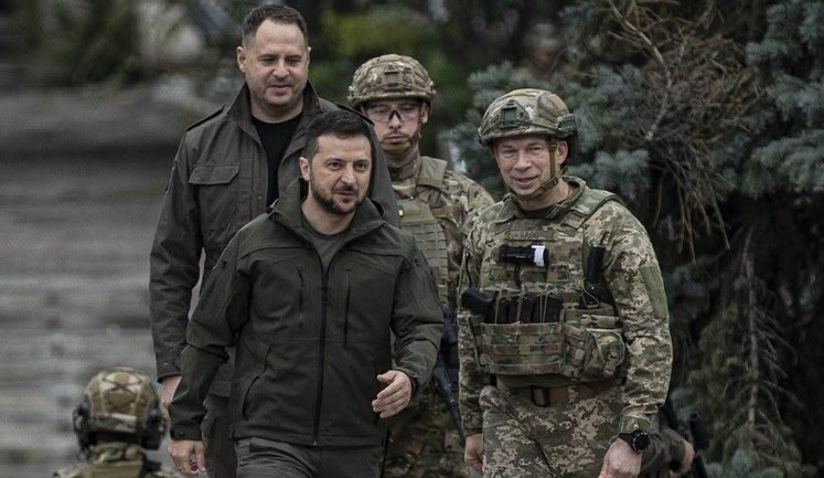 Низова революція в армії