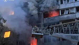 Ворог атакував Київ балістичною ракетою та 28 "Шахедами", - КМВА. ФОТОрепортаж