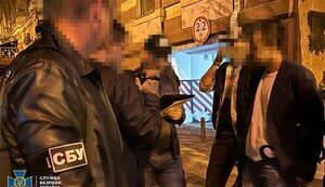 СБУ і ДБР у Фастові викрили прокурора, який вимагав $45 тис. за закриття кримінальної справи. ФОТОрепортаж