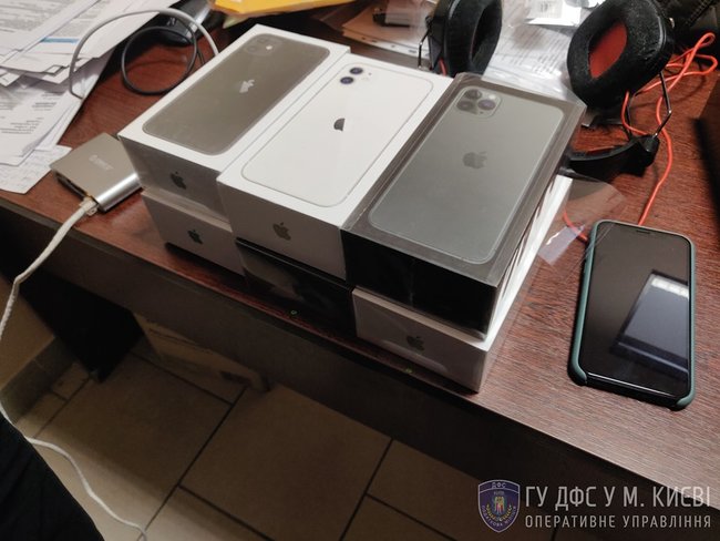 Налоговая милиция изъяла продукции на 15 млн грн у участников схемы незаконного ввоза и реализации техники известных брендов 03