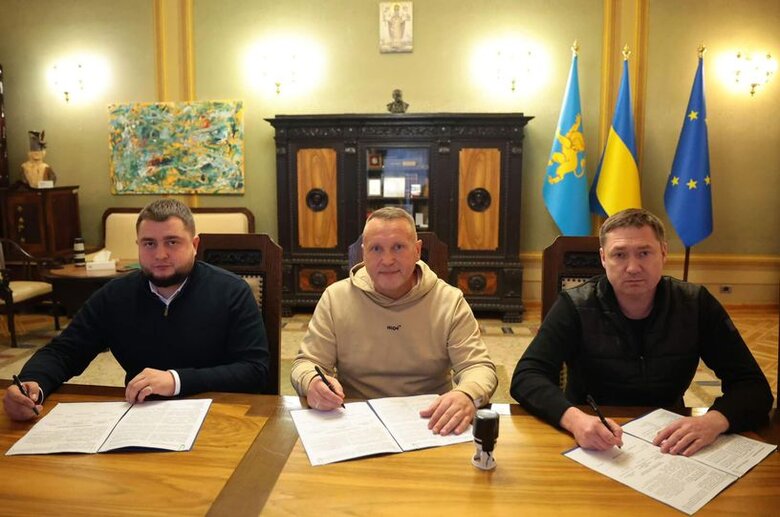 Золотий вагон, піщаний кар’єр та лакшері вечірки: за що постачальник Міноборони давав ДБР хабар у $500 тисяч 06