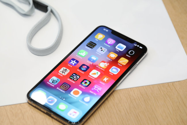 Акции Apple упали после презентации новых iPhone 11