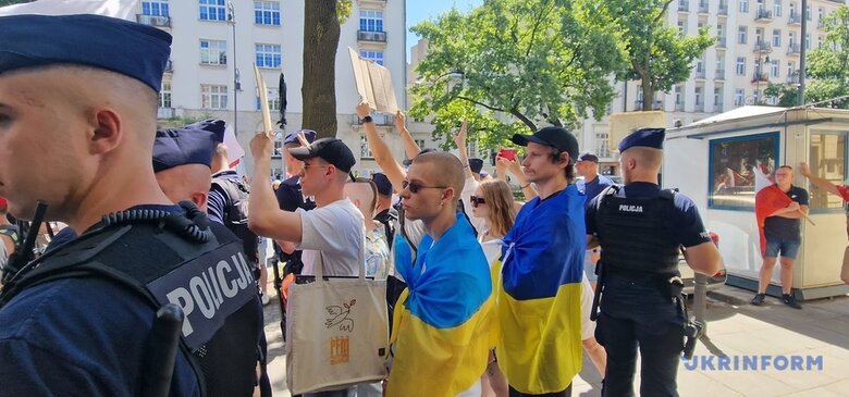 У Варшаві проросійські сили вимагали зупинити підтримку України  02