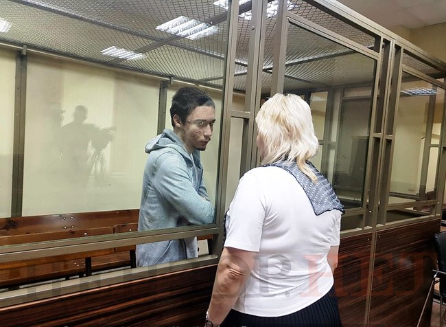 Украинца Павла Гриба доставили в суд. Заседание началось 01
