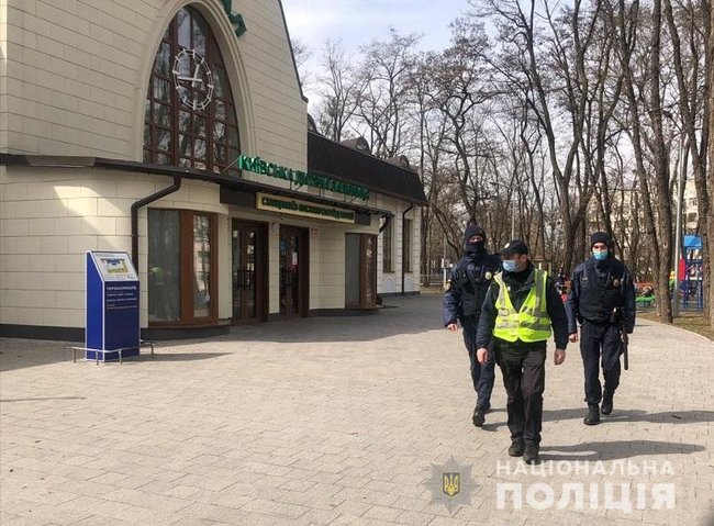 Мобильные группы проверяют соблюдение карантина в Киеве. За проведение развлекательными учреждениями закрытых вечеринок предусмотрена уголовная ответственность, - Крищенко 02