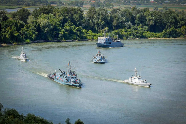 В акваторії Дунаю стартували українсько-румунські навчання ВМС Riverine-2020 03
