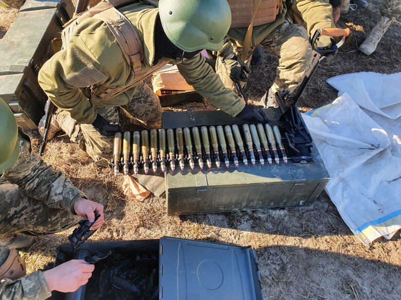 Командир Хард: Добровольці закінчуються дуже швидко. Ті, хто краще та більше воюють, хто сміливіші, на жаль, таки гинуть 03 Командир Хард: Добровольці закінчуються дуже швидко. Ті, хто краще та більше воюють, хто сміливіші, на жаль, таки гинуть 03