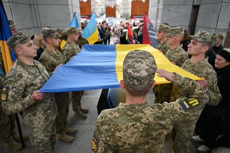 У Києві попрощалися з командиром роти стрілецького батальйону Олександром Пастухом (Добрим), який загинув у бою проти рашистів на Луганщині 10