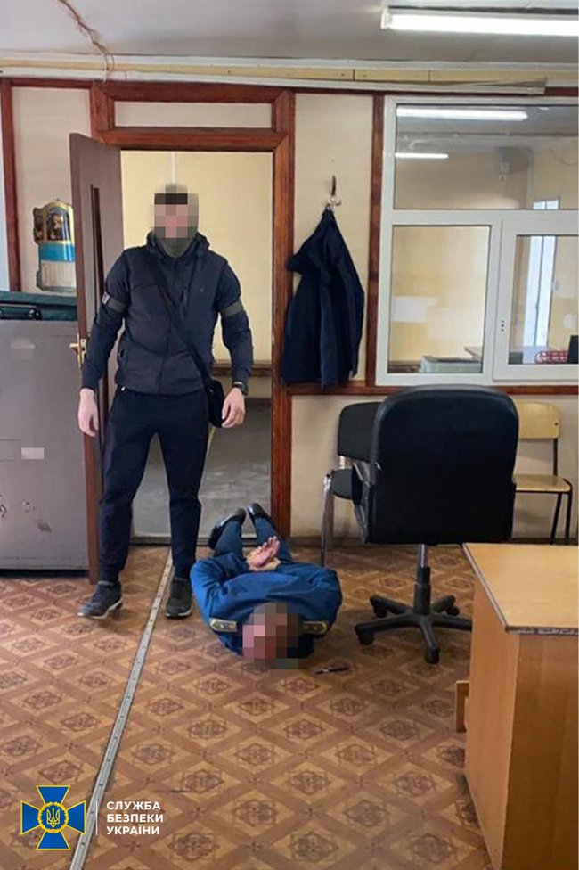 Виявлено чиновника-хабарника Держприкордонслужби: допомагав безперешкодно ввозити євробляхи в Україну 01