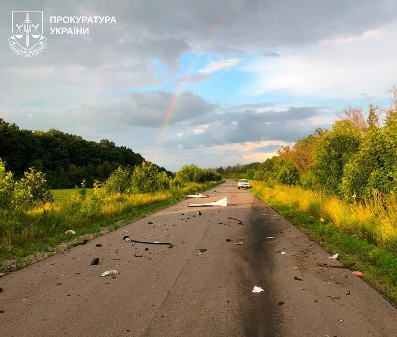 БпЛА РФ атакував цивільний автомобіль на Харківщині: