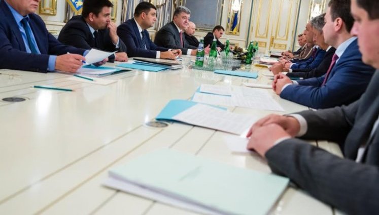 Militants to cancel fake elections tomorrow, - Poroshenko to heads of factions. PHOTO