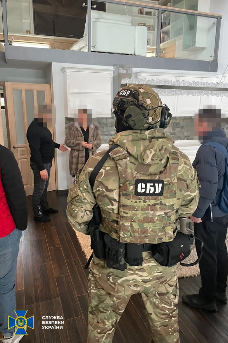 Разоблачили дельца, поставлявшего в РФ комплектующие для военных подлодок, - СБУ 04