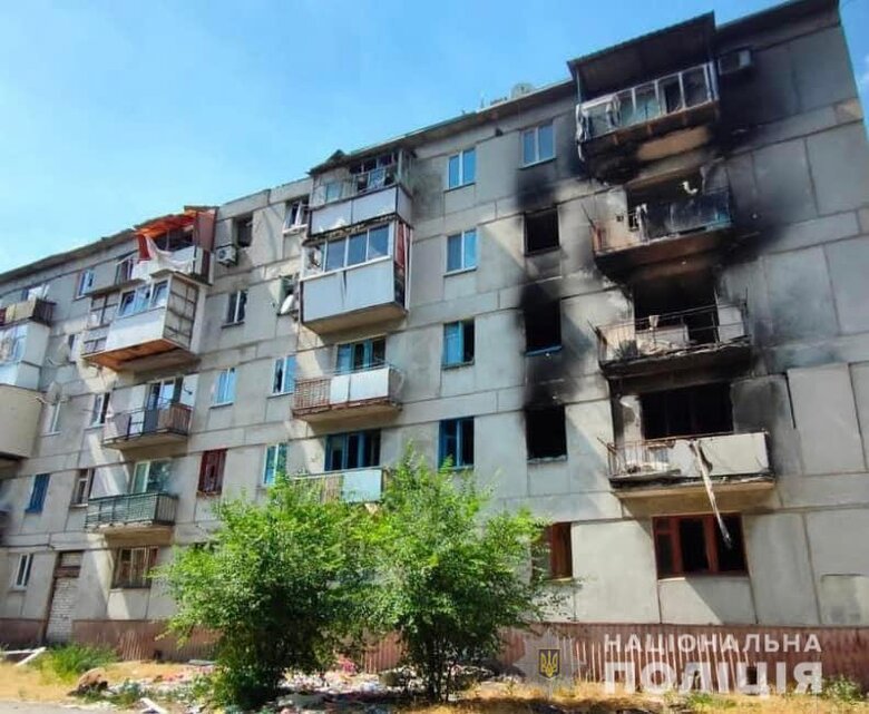 Рашисты за сутки 40 раз обстреляли Луганскую область из авиации и артиллерии. Есть погибшие и раненые, - Нацполиция 03