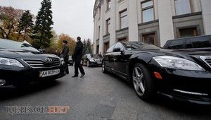 Исход регионалов из Верховной Рады: депутаты "гордо удалились" с места событий