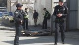Активисты на Андреевском спуске в Киеве снесли ворота стройки многоэтажного отеля и объявили бессрочный пикет. ВИДЕО+ФОТО