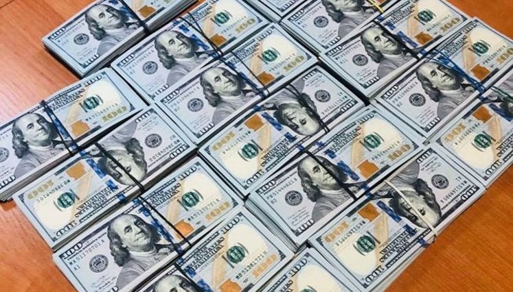 На Багамах виявили 3 млрд доларів російських активів