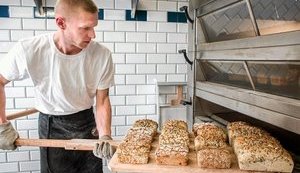 "Ми на межі закриття": глава "Укрхлібпрому" попередив про можливість повторення в Україні казахстанського сценарію