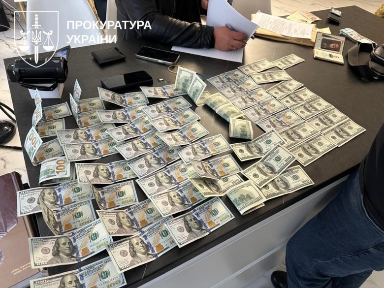 обшуки в нацполіції